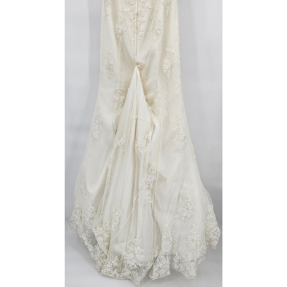 Val Stefani Couture by Moonlight Women's Size 4 Ivory Wedding Dress - Picture 3 of 16